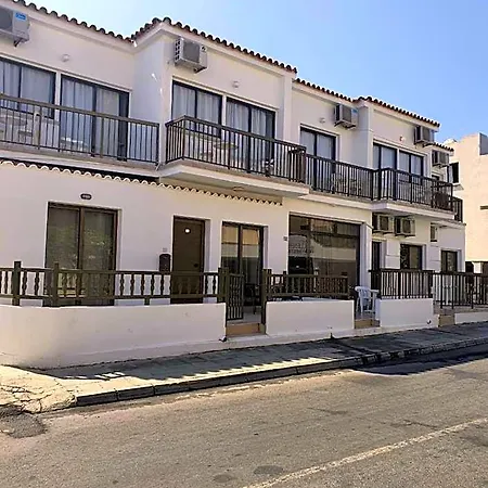 Sea Cleonapa Mandali Aparthotel 3*