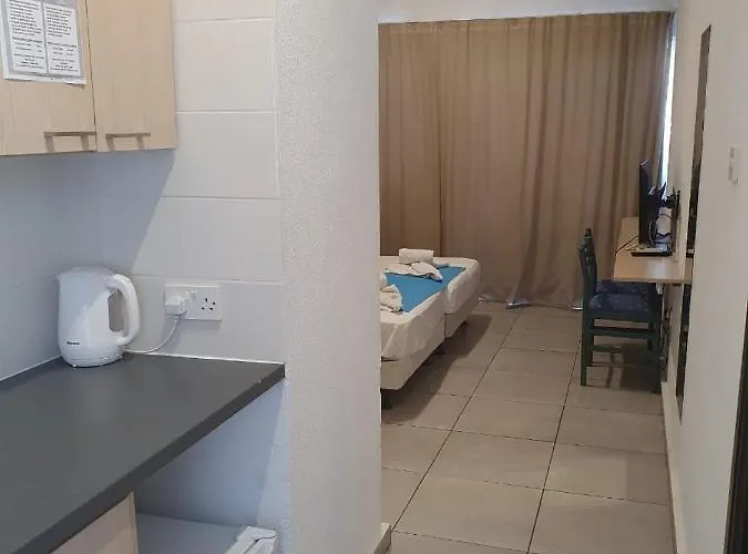 Lägenhetshotell Sea Cleonapa Mandali 3*